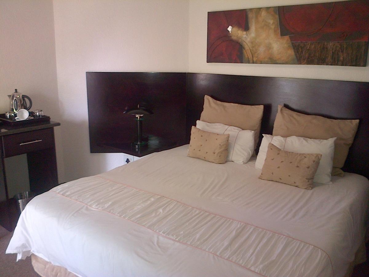 The Waterfront Country Lodge Vaalview Zimmer foto