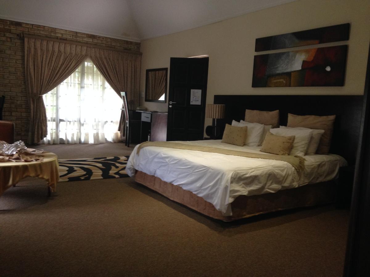 The Waterfront Country Lodge Vaalview Zimmer foto